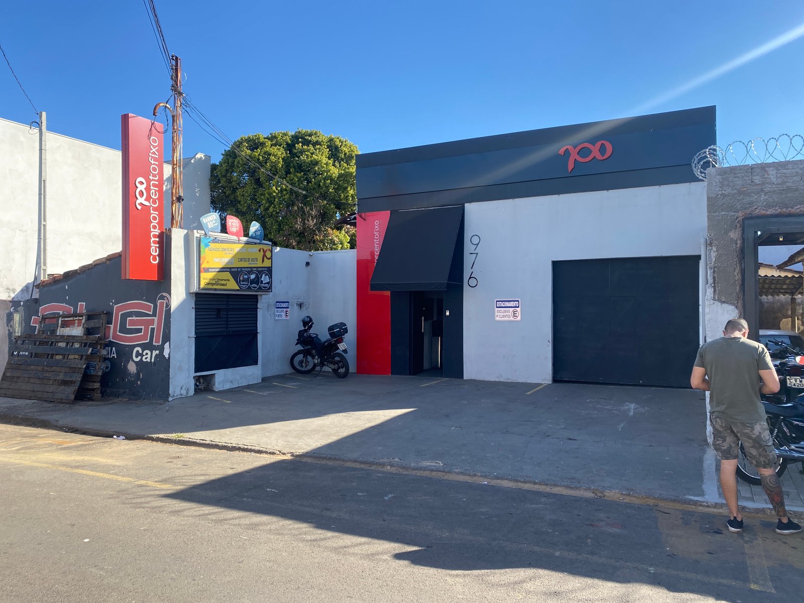 Fachada comercial em ACM – Cemporcentofixo